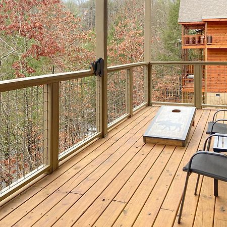 The Lazy Bear Villa Pigeon Forge Bagian luar foto